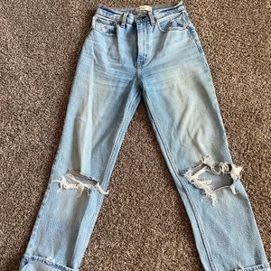 Abercrombie & Fitch The 90s Straight Ultra High rise jean